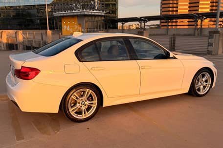 2017 BMW 33Oi image