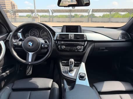 2017 BMW 33Oi image