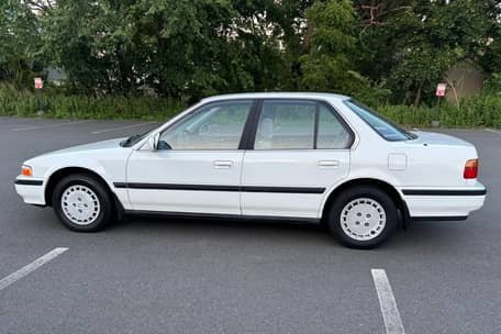 1991 Honda Accord LX Sedan image