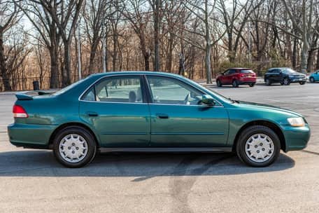 2002 Honda Accord LX Sedan image