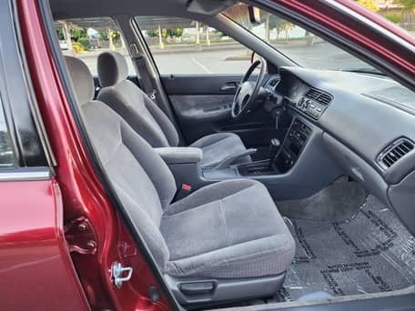 1996 Honda Accord LX image