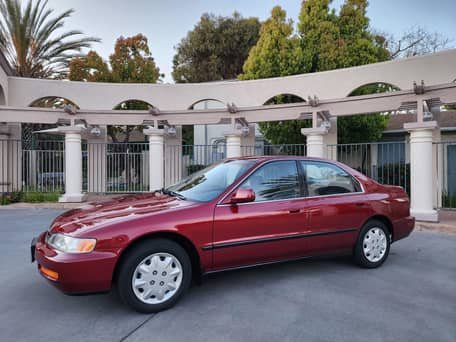 1996 Honda Accord LX image