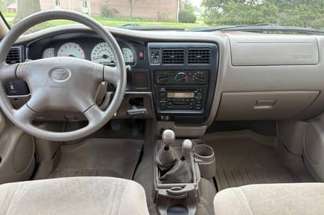 2001 Toyota Tacoma SR5 XtraCab image