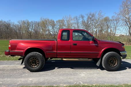 2001 Toyota Tacoma SR5 XtraCab image
